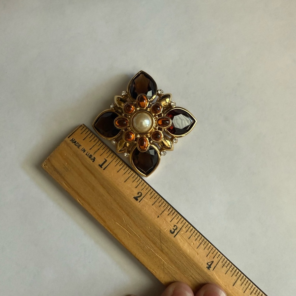 Joan Rivers Gold and Amber Brooch - Picture 4 of 7